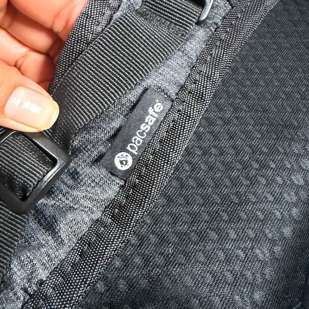 PacSafe Vibe 20 Liter Backpack Gray Black Anti Theft - Picture 7 of 9